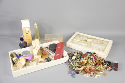 Lot 142 - A group of vintage perfumes, compact and...