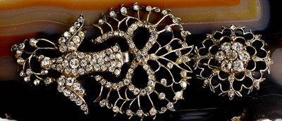Lot 108 - A Georgian silver and paste set pendant,...