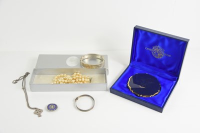 Lot 79 - An opal flowerhead ring, silver gilt, together...