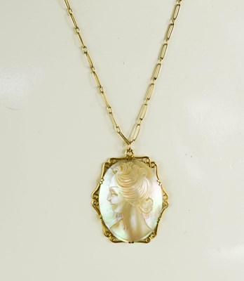 Lot 11 - An antique mother of pearl cameo and 9ct gold...