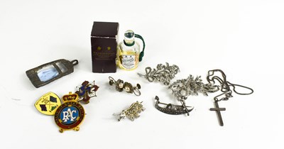 Lot 167 - A selection of vintage jewellery, to include...