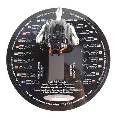 Lot 258 - Formula 1 memorabilia: A detailed scale model...