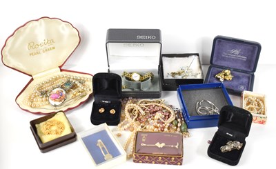 Lot 36 - A pair of 9ct gold earrings together with a...